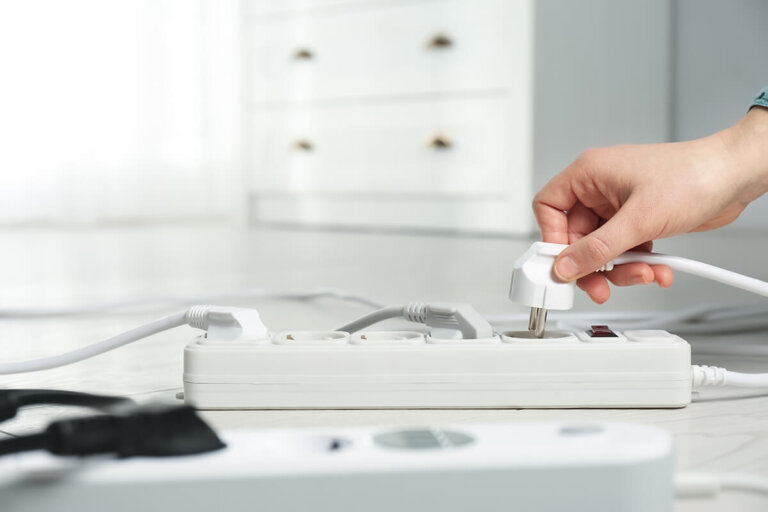 adaptateur de protection contre la surtension