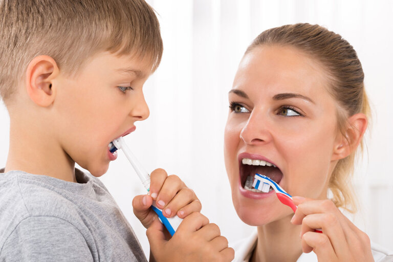 brosse à dents électrique pour enfants