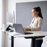 bureau assis debout
