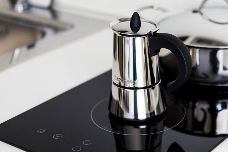 cafetière italienne à induction