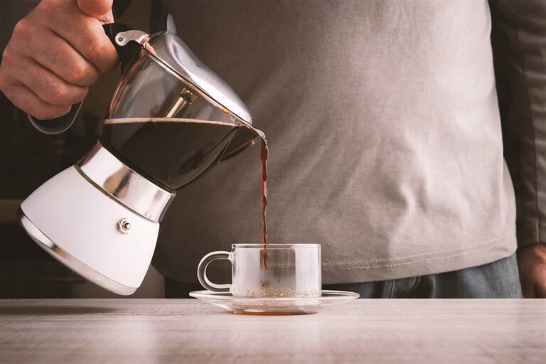 cafetière italienne électrique