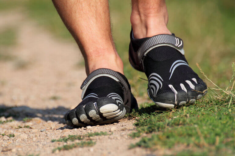 chaussure pieds nus pour hommes
