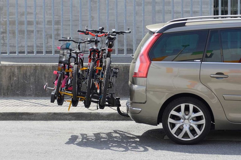 porte-vélos pour attelage de remorque